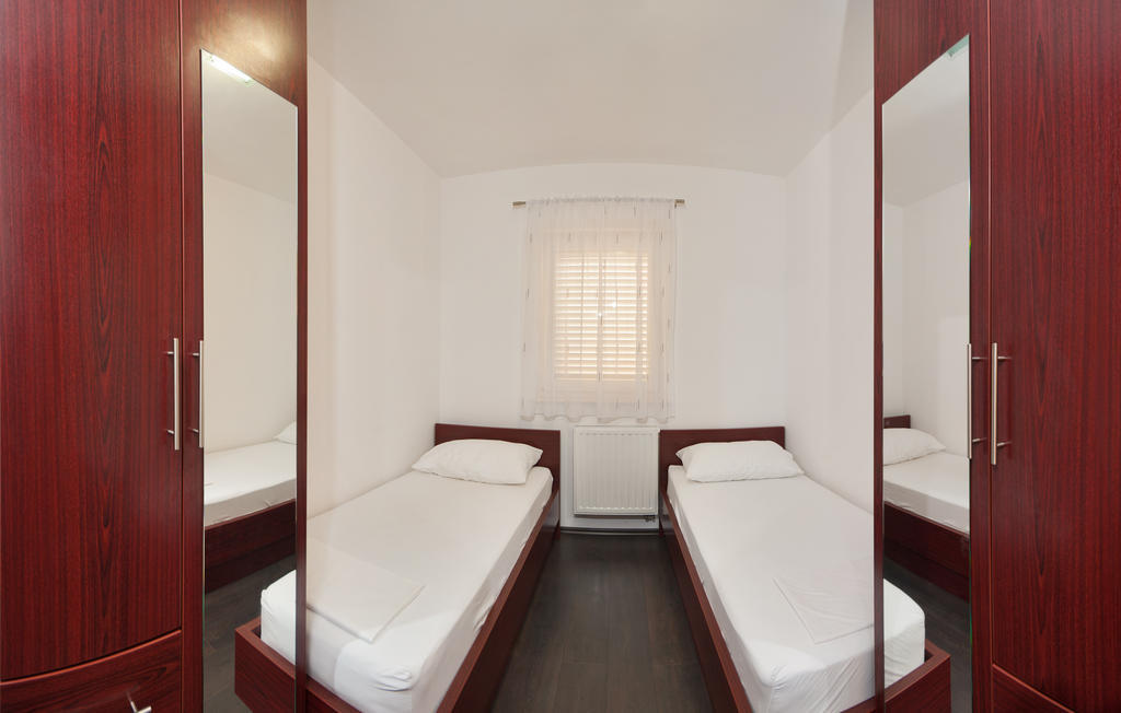 Apartmani Gavran Sevid Cameră foto
