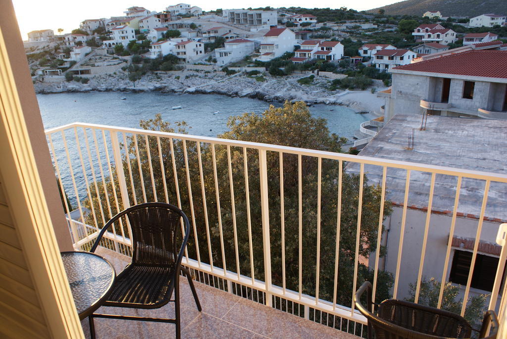 Apartmani Gavran Sevid Cameră foto
